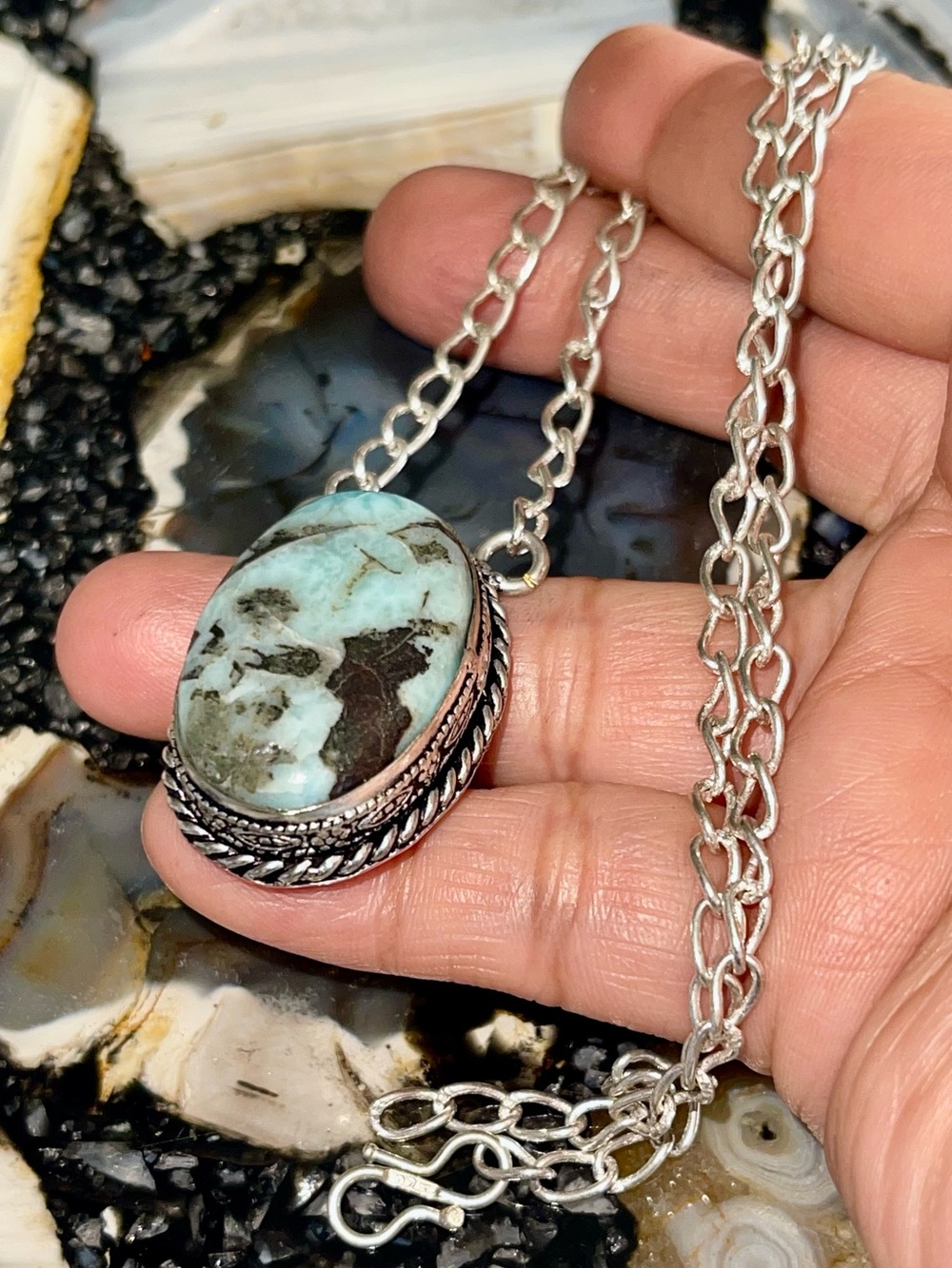 DR Caribbean Larimar Crystal Pendant Necklace - Picture 13 of 17